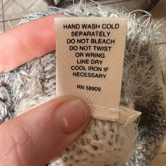 Westbound knit poncho - Picture 6 of 7